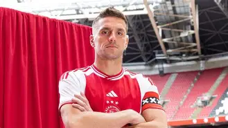 阿贾克斯主场小胜,胜负绝境挽回颜面的简单介绍 阿贾克斯主场小胜,胜负绝境挽回颜面的简单介绍